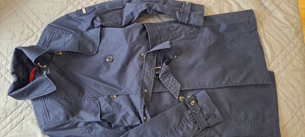 Стилен дамски шлифер ESPRIT