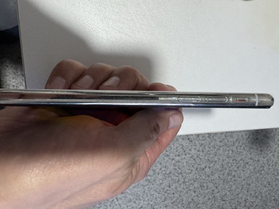 IPhone X(64 гб)в хорошем состоянии АКБ 75%