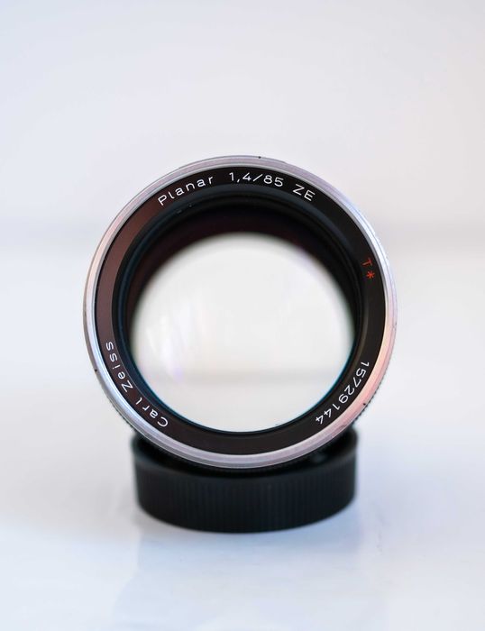 Obiectiv Superb Zeiss Planar T* 85mm f 1.4 ZE - Canon EF