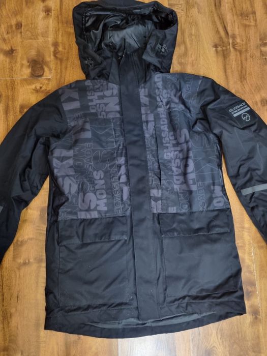 Мужская куртка с капюшоном