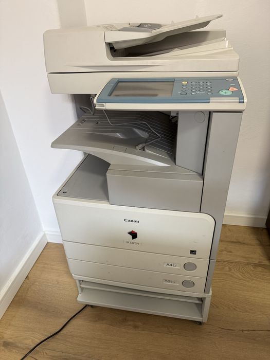 Imprimantă multifuncțională Canon IR3225N