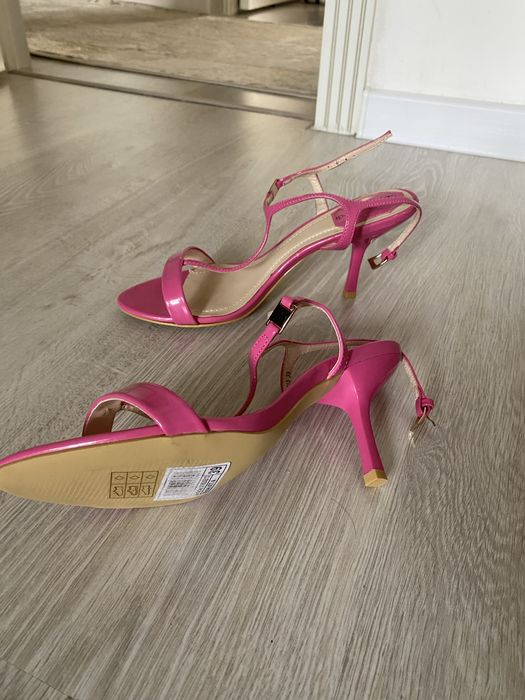 Босоножки T. taccardi