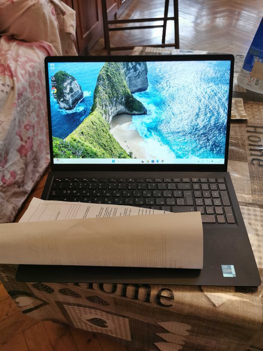 Здр продавам лаптоп във отлично състояние