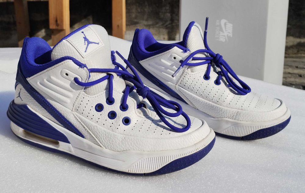 Nike Jordan Max Aura 5 - pantofi sport din piele, originali