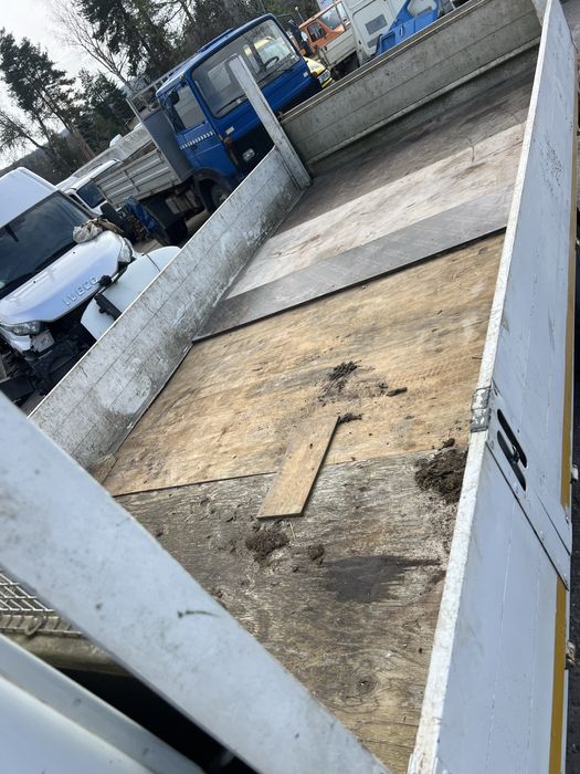 Каросерия с падащ борд от Ивеко Дейли 4.30/2.10