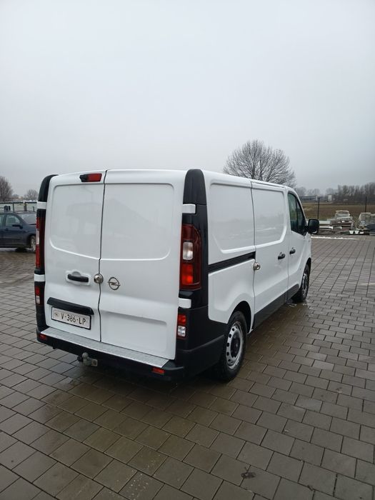 Opel Vivaro 1.6 Нов бус докаран на ход от Холандия