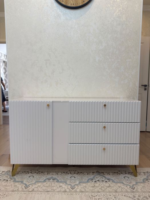 Продам Комод 40*140 см
