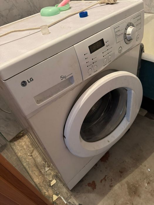 Продам стиральную машину