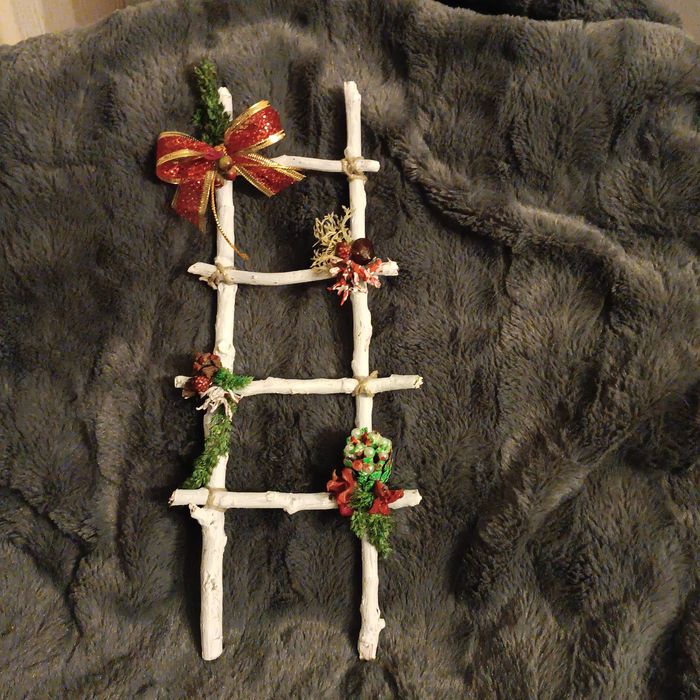 Коледна декорация - стълбичка