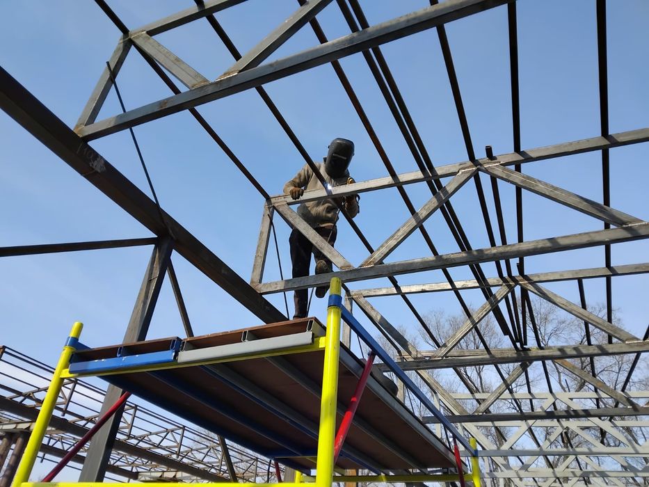 Навесы под ключ с материалам и работа!