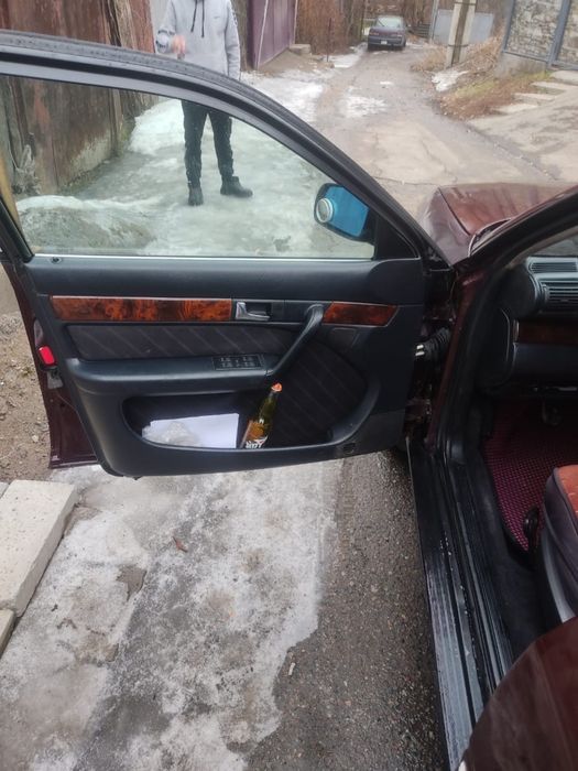 Продам ауди с4 2.6