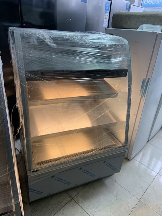 Сладкарска хладилна витрина / ШВЕЦИЯ 90см/