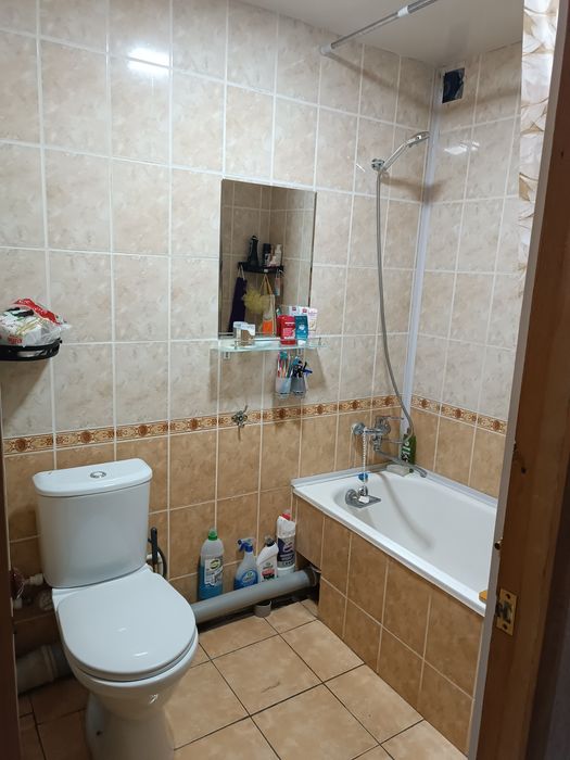 Продам 4-х комнатную квартиру 4-этаж