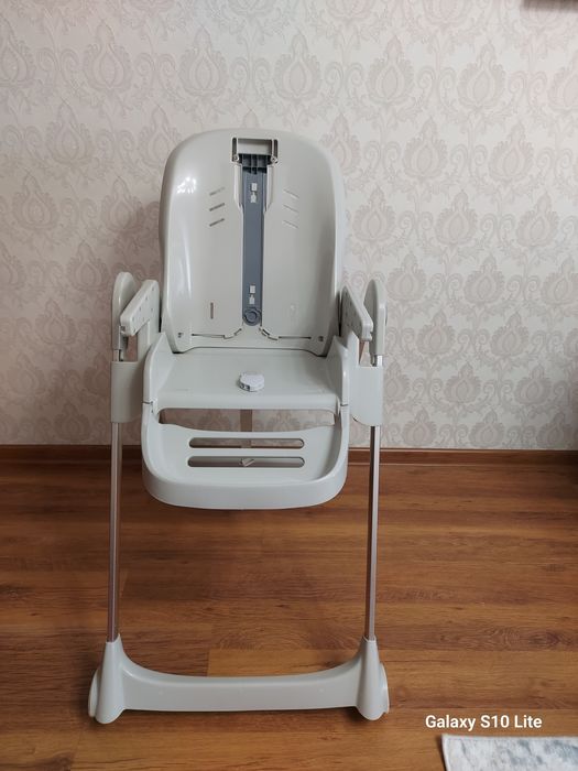 Продам стульчик для кормления