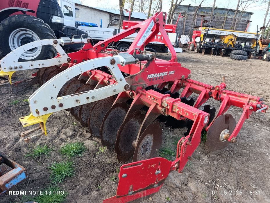 Tera disc pottinger 3001 3m tăvălug hidraulic complet sau dezmembrez