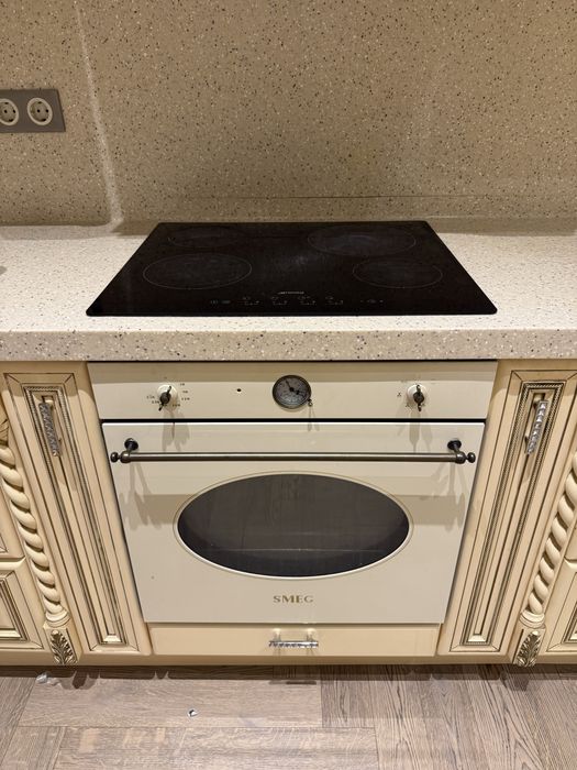 Духовой шкаф варочная поверзность SMEG