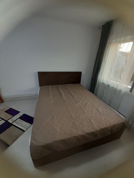 Apartament de închiriat