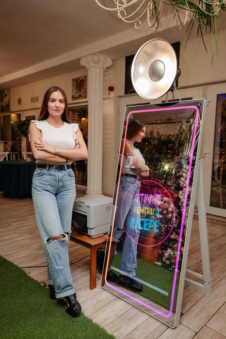 Artificii exterior / Oglinda Magică