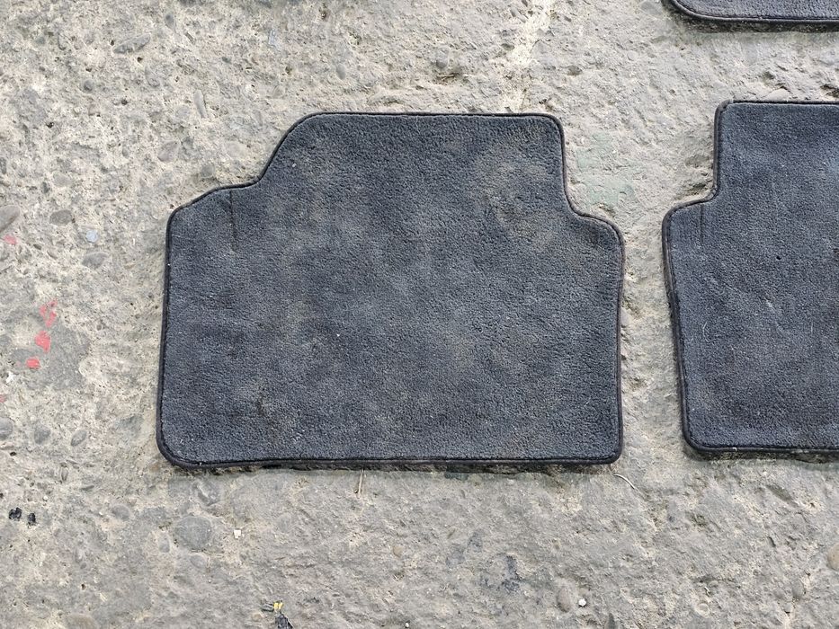 Мокетни стелки бмв е90 bmw e90 e91 stelki оригинални