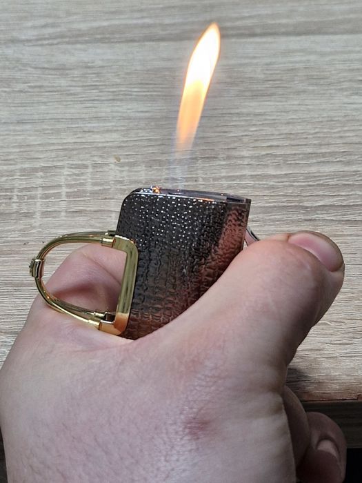 Ветроустойчиви запалки със часовник и светеща