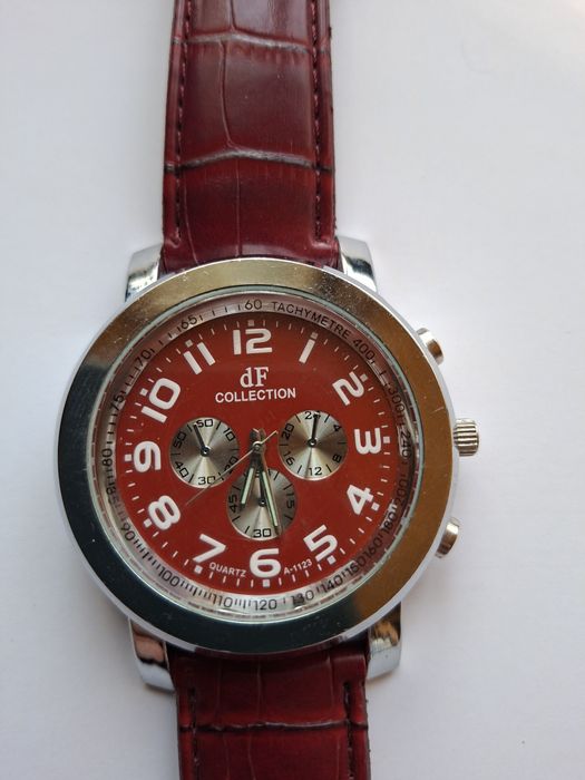 Елегантен кварцов дамски часовник от дизайнер  колекция  bF colektion.