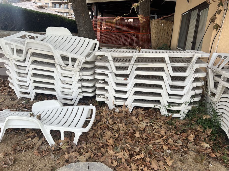 Пластмасови Шезлонги