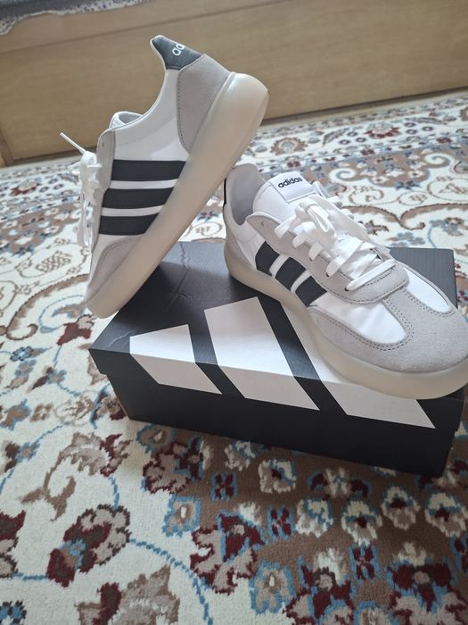 Кроссовки/кеды addidas BARREDA DECODE LUX Белые