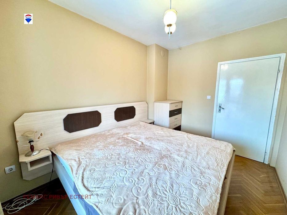 Тристаен апартамент за продажба централен кооперативен пазар гр. Русе