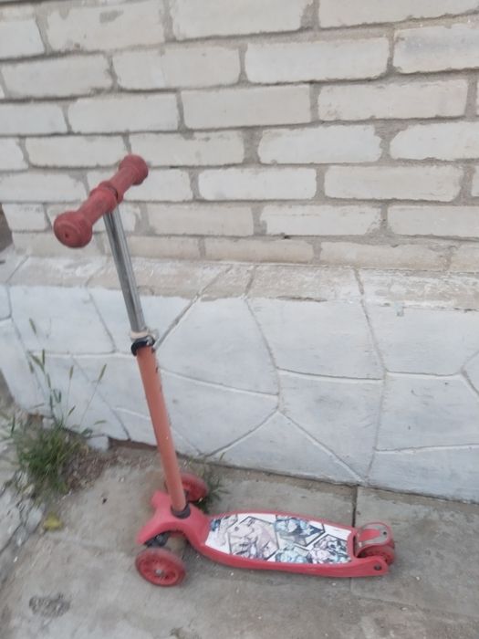 Продам детский самокат