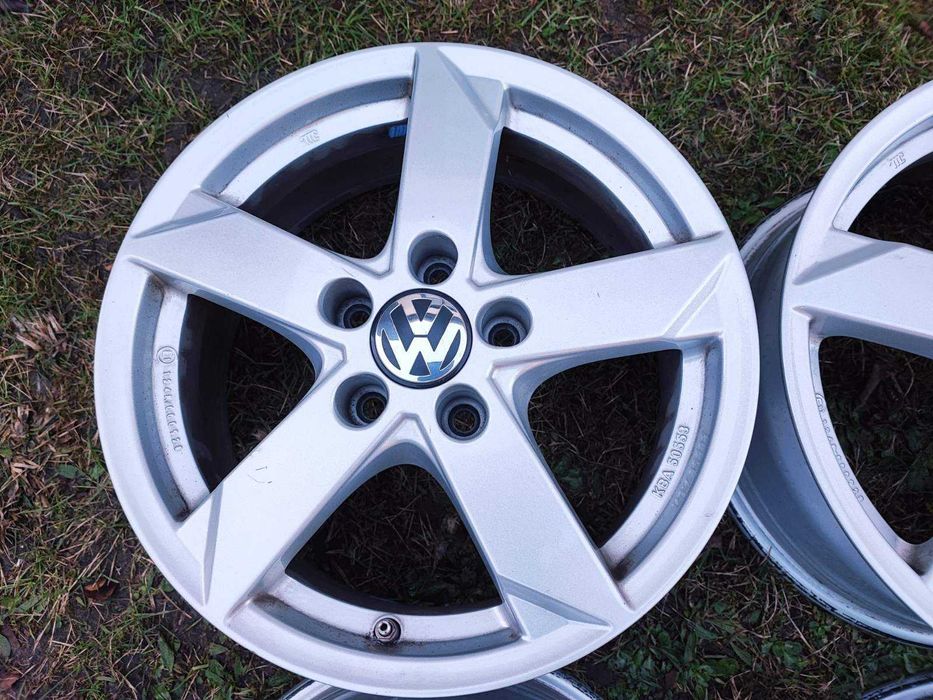 VW/Фолксваген; 4 бр. лети джанти - 16 цола 5x112