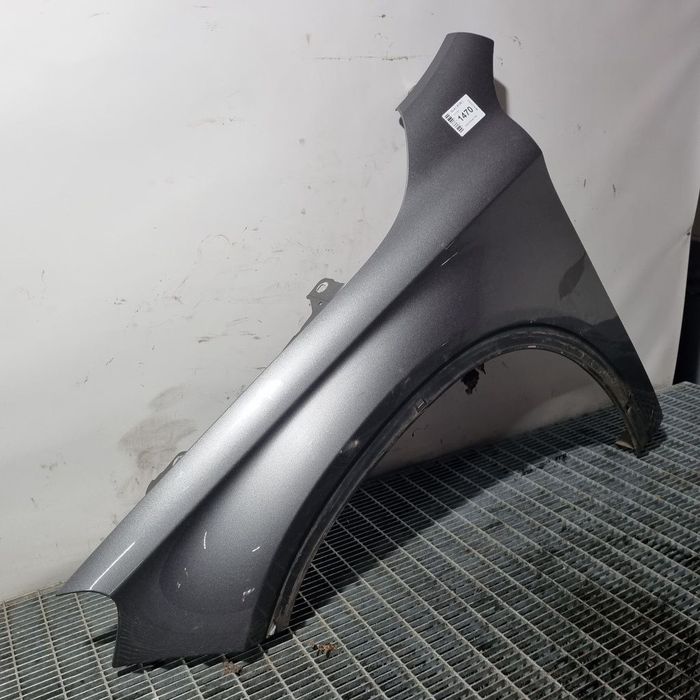 Aripa Stanga Fata Mercedes GLA ( X156 ) 2013 - 2017 4 Usi Mountain Grey 787 (1470)