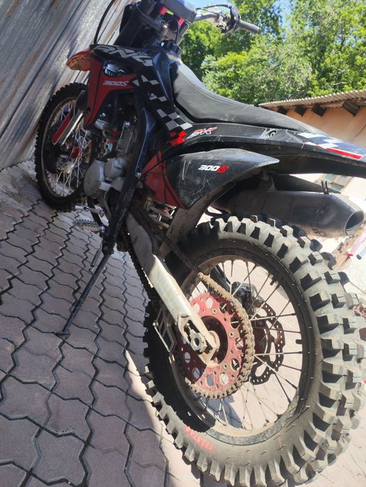 Эндуро 300 кубов