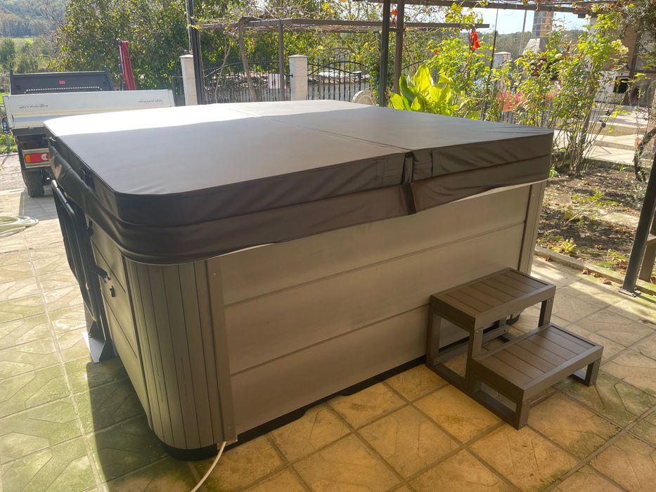 Повдигач за покривало на джакузи, хидравличен с гаранция