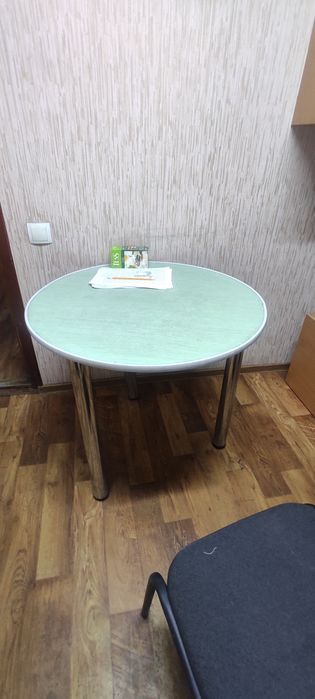 Продам офисную мебель