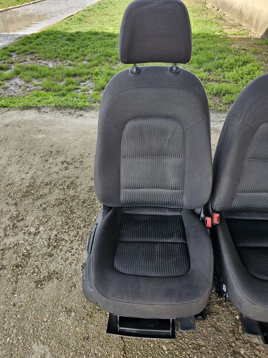Tapiterie, scaune cu încălzire, bancheta, interior Audi A4 break 2015