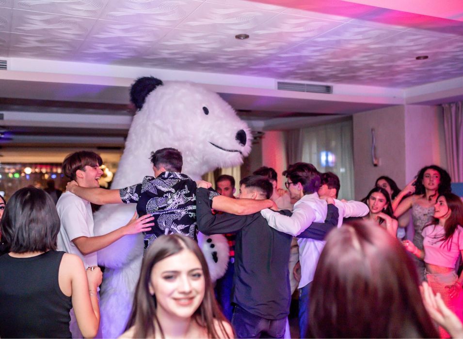 Surprize cu ursul gigant ( Teddy Bear )