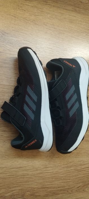 Детски пролетни Adidas Terrex 39 и 1/3 за момче
