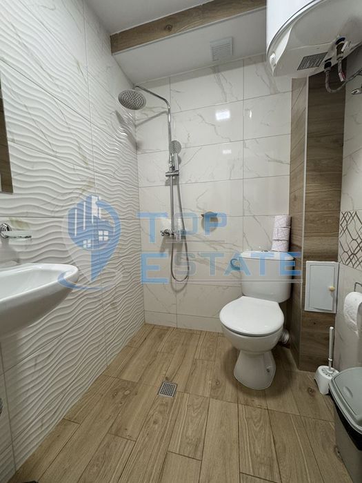 Продава се Едностаен апартамент в Велико Търново, Център - 24 кв.м за 2219 €/кв.м - Снимка #6