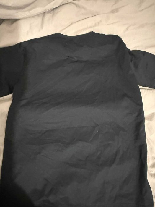 Екип Essentials.