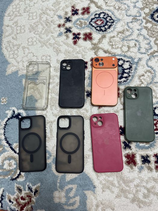 Чехлы на айфон 13