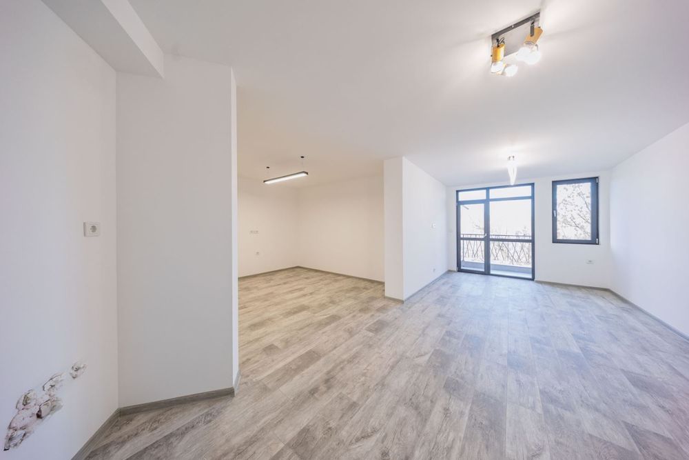 3-стаен в Плевен-Идеален център площ 104 цена 195000