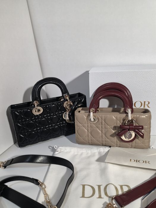 Налична чанта Dior D-Joy