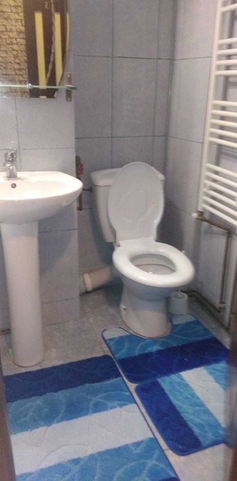 Proprietar inchiriez apartament 3 camere