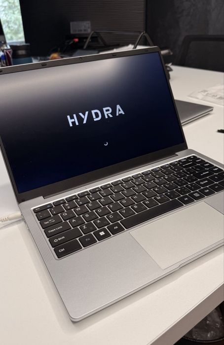 Hydra Ультрабук в идеальном состоянии
