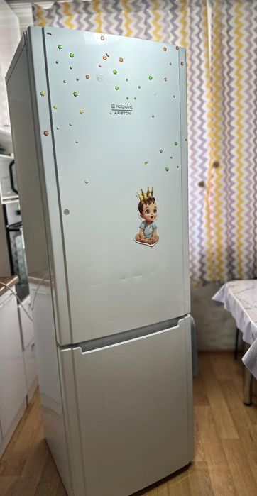 Продам холодильник