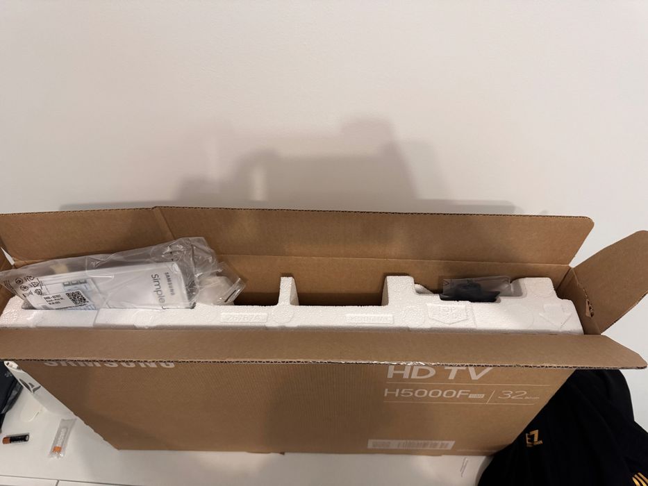 Televizor LED Samsung 80 cm (32") 5000F,  HD, Smart TV