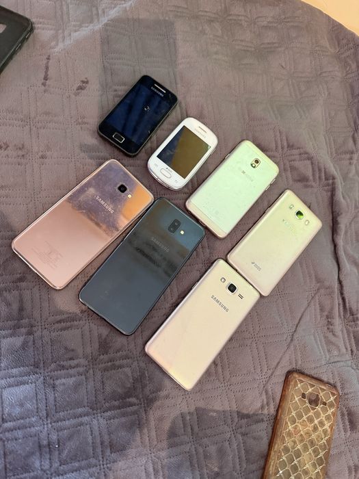 Продам старые телефоны