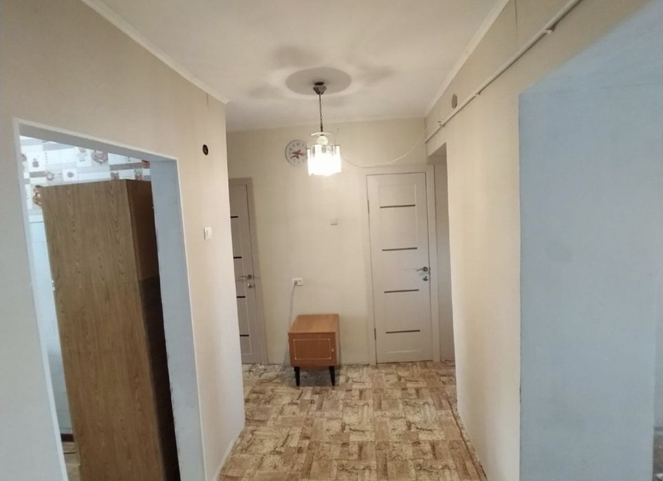 Сдам 3 комнатный квартиру