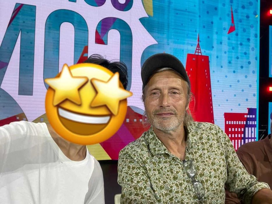 Продам постер с автографом Мадс Миккельсена