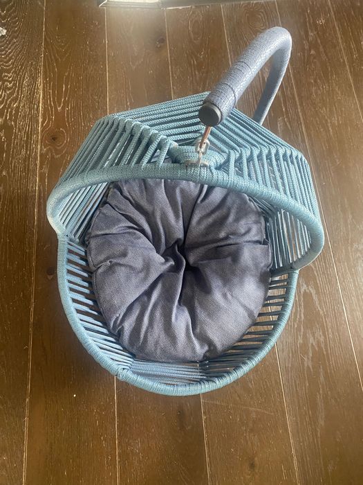 Люлка за куче или котка